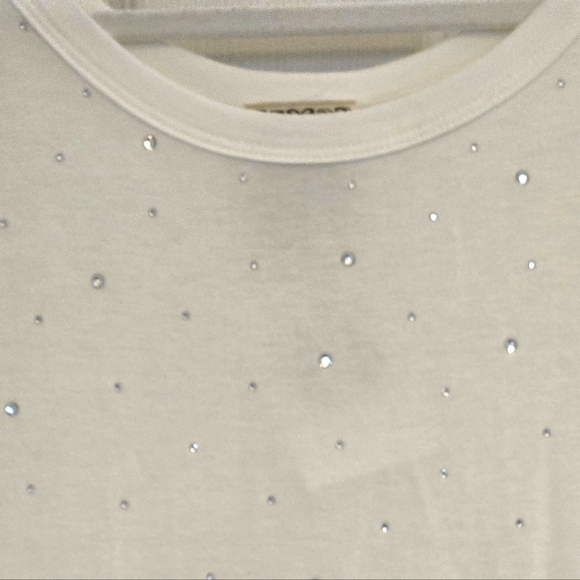 Vocal NWOT Womens White Top With Bling - Picture 3 of 8